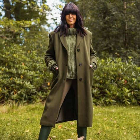 Knitting Our Roll Up Knit Down Jumper - Lauren Aston Designs Herringbone Overcoat, Green Hunter Boots, The Traitors, Claudia Winkleman, White Ruffle Blouse, Jumper Knitting Pattern, Big Knits, Green Tweed, Cashmere Poncho