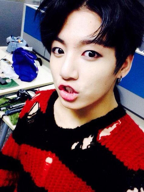 jungkook selfies (@jkselcas) | Twitter Bts Snapchat, Bts Snapchats, Kpop Snapchat, Bts Imagines, Bunny Boy, Kissy Face, Jungkook Selca, Army Bts, Bts Imagine