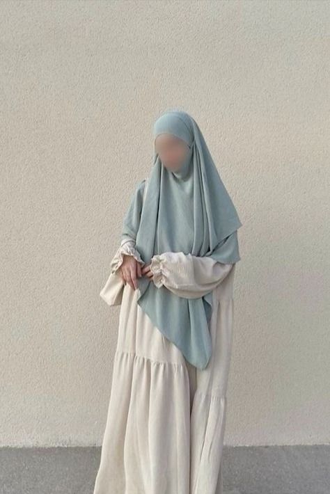 Cute Muslim Outfits, Khimar Style, Abaya Modest, White Abaya, Islamic Modest Fashion, Modest Outfits Muslim, Outfits Muslim, Muslim Outfit, Muslimah Photography