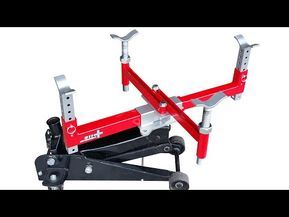 Officine In Garage, Floor Jacks, Car Jacks, Floor Jack, Metal Workshop, Automotive Mechanic, Tool Box Storage, Metal Working Projects, Metal Bending