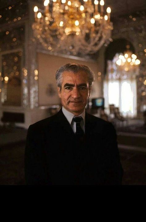 King Mohammad Reza Pahlavi, Reza Shah Pahlavi Wallpaper, Mohammad Reza Pahlavi Wallpaper, Pahlavi Wallpaper, Pahlavi Aesthetic, Iran 1970, Mohammadreza Shah, Royal Pic, Shah Iran