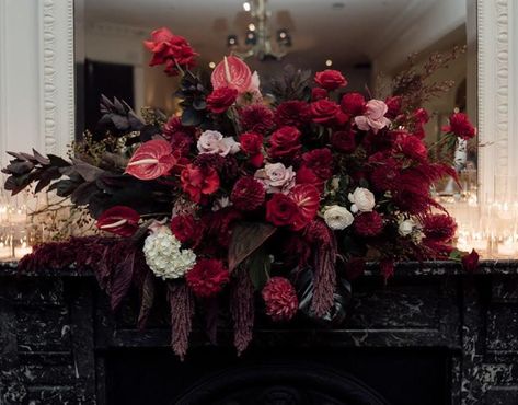 Maroon Flower Arrangements, Bridal Table Centerpieces, Acrylic Risers, Table Floral Arrangements, Halloween Themed Wedding, Bohemian Wedding Decorations, Marsala Wedding, Red Wedding Flowers, Maroon Wedding