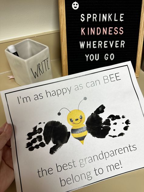 Grandparents Day Projects For Kids, Grandparents Day For School, Prek Grandparents Day Activities, Grandparents Day At Preschool, Grandparents Day Gift From Infant, Grandparents Days Craft, Grandparents Day Crafts For Elementary Kids, Printable Grandparents Day Crafts, Diy Card For Grandparents