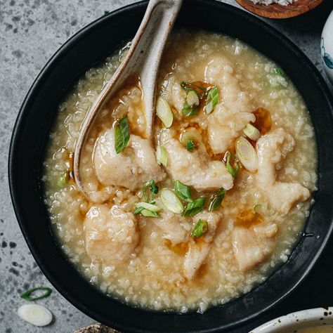 Fish Congee Recipe, Seafood Congee, Fish Broth Recipe, Fish Congee, Abalone Recipe, Chinese Fish, Asian Dinners, Stir Fry Dishes, Using A Pressure Cooker