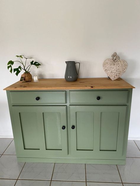 Upcycled Buffet, Green Buffet, Recycle Furniture, Diy Buffet, Buffet Furniture, Buffet Makeover, Koti Diy, Painted Buffet, Upcycled Furniture Diy