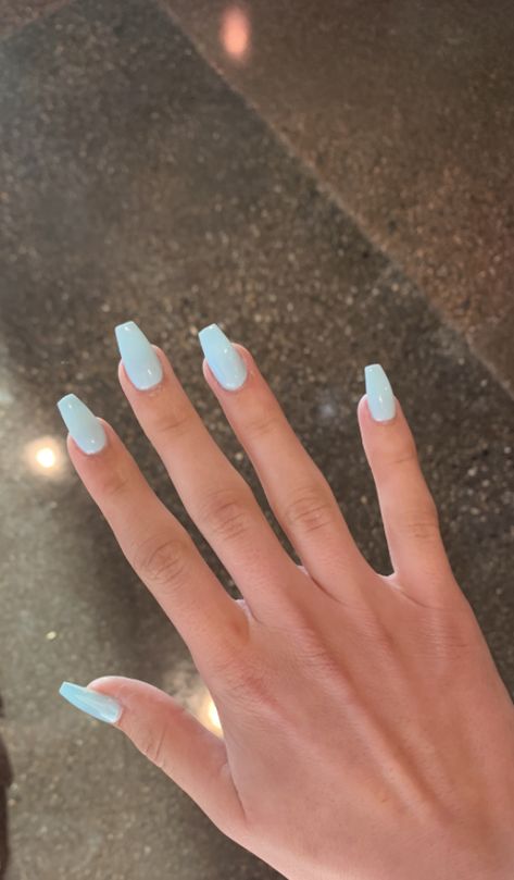 Nails Icy Blue, Coffin Light Blue Nails, Light Blue Coffin, Light Blue Nail Inspo Coffin, Light Blue Glossy Nails, Vacation Nails Solid Color, Dip Powder Blue Nails, Nails Inspiration Light Blue, Coffin Nails Blue