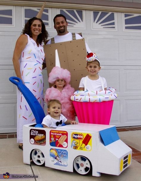 Group Halloween Costumes For Teens, Diy Family Halloween Costumes, Ice Cream Costume, Halloween Costumes For Big Kids, Costume Contest Winner, Halloween Ice Cream, Zombie Bride, Pretty Halloween, Diy Halloween Costumes Easy