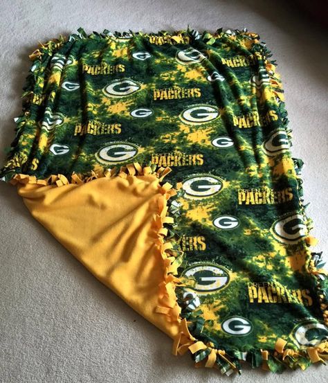 Fleece Ffa Blanket, Crochet Packers Blanket, Tye Blankets, Green Bay Packers Room, Fleece Sports Blanket Dyi, Fleece Tie Blanket, Green Bay Packers Blanket, Tie Blanket, Fleece Tie Blankets