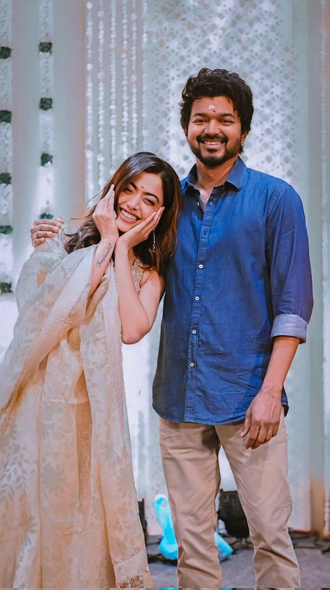 Vijay Rashmika Hd Wallpaper, Thalapathy Vijay And Rashmika, Vijay Rashmika Pics, Varisu Vijay Rashmika New Photos, Varisu Vijay And Rashmika, Vijay Couple Image Hd, Vijay And Rashmika Pics, Thalapathy Rashmika, Wholesome Template