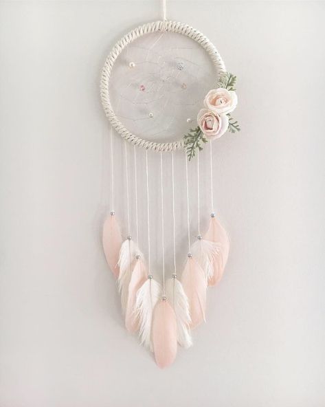 Floral Dream Catcher, Atrapasueños Diy, Dream Catcher Decor, Sparkle Ball, Dream Catcher Craft, Large Dream Catcher, Dream Catcher Diy, Dream Catcher Boho, Coron