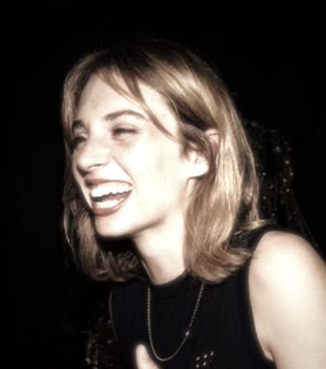 #mayahawke #icon #icons #strangerthings #strangerthingscast #celebritiesstyleicons #laughing Stranger Things 3, Maya Hawke, I Love Girls, Fav Celebs, Dont Understand, Girl Crush, Celebrity Crush, Pretty Woman, Stranger Things