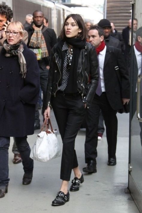 Alexia Chung, Alexa Chang, Alex Chung, Workwear Outfits, Alexa Chung Style, Mod Squad, All Black Outfit, Style Crush, Alexa Chung