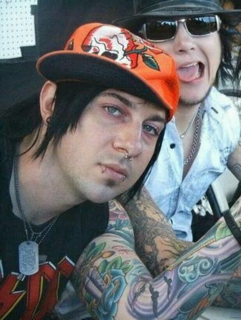 Zacky and Syn Jimmy The Rev Sullivan, Jimmy The Rev, Zacky Vengeance, M Shadows, Synyster Gates, Emo Men, Best Rock Bands, Avenged Sevenfold, Best Albums