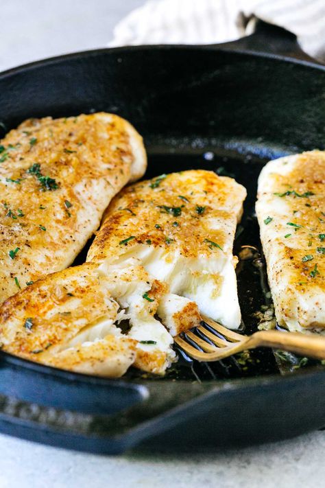 Light, flakey, and moist, you are going to love this Garlic Butter Halibut Fish Recipe. It’s so easy to make with only a few simple ingredients. lowcarb, gluten free, and keto friendly, this easy fish recipe cooks up quickly, making it the perfect weeknight meal! #garlicbutterhalibut #halibutrecipe #fishrecipe Garlic Butter Halibut Recipe, Veggie Breakfast Casserole, Halibut Recipes Baked, Halibut Fishing, Halibut Recipes, Lamb Chop Recipes, Veggie Breakfast, Easy Fish Recipes, Fish Recipe