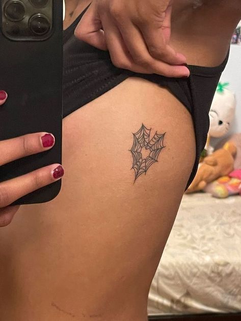 Inspiration Tattoo, Tattoos Geometric, Dope Tattoos For Women, Classy Tattoos, Discreet Tattoos, Dainty Tattoos, Subtle Tattoos, Dope Tattoos, Little Tattoos