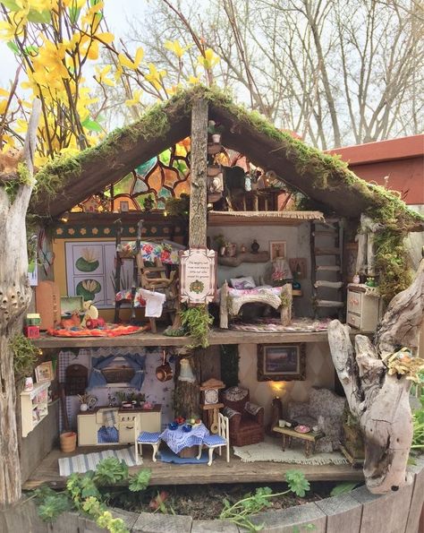 Fairy House Crafts, Fairy House Diy, Fairy Garden Crafts, Miniature Gardens, Fairy Furniture, Doll House Crafts, Fairy Crafts, Fairy Garden Houses, Vintage Apple