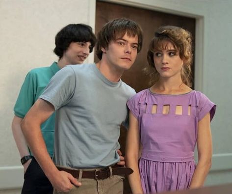 Stranger Things Jonathan and Nancy, Charlie Heaton, Natalia Dyer, Season 3 Stranger Things Natalia Dyer, Jonathan And Nancy, Stranger Things Jonathan, The Doctor, Jonathan Byers, Stranger Things 3, Stranger Things Season 3, Stranger Things Kids, Stranger Things Characters