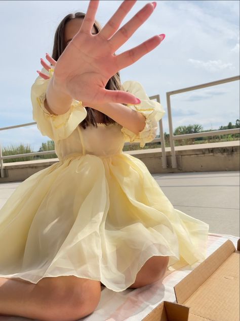 Yellow Selkie Puff Dress, Yellow Selkie Dress, Yellow Poofy Dress, Yellow Pastel Outfit, Yellow Puffy Dress, Yellow Puff Dress, Prom Dress Poofy, Gold Dress Aesthetic, Short Poofy Dresses