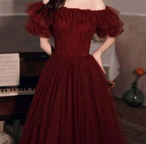 Maroon Gown Prom, Gown Aesthetic, Maroon Gown, Maroon Outfit, Dream Prom Dress, Grad Dresses, Ball Gown Dresses, Red Outfit, Refashion Clothes