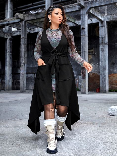 Huntress Style, Plus Size Punk Fashion, Dystopian Outfits, Fashion Thoughts, Sukienki Plus Size, Fashion Baby, Asymmetrical Hem, Black Casual, Punk Fashion