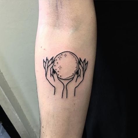 Glam crystal ball mysteriousness on Scarlet, thankyou for being so patient and… Wanda Tattoos, Nico Minoru, Dc Titans, Rachel Roth, Rose Lalonde, Tatuagem Masculina Pequena, Witch Tattoo, Halloween Tattoo, Young Avengers