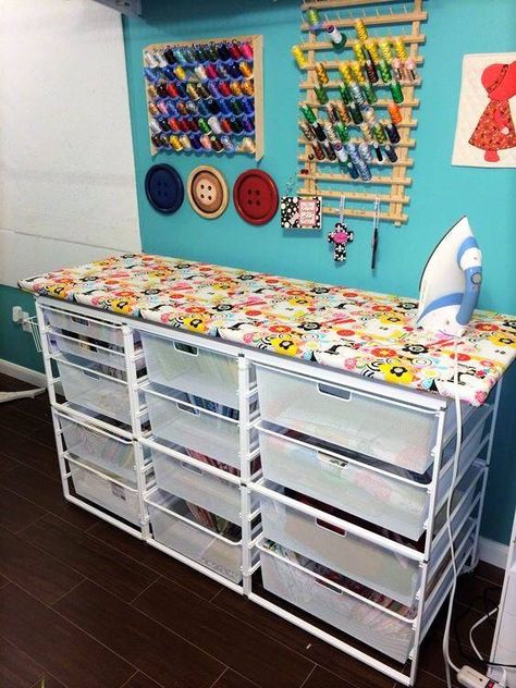 Sewing Room Inspiration, Sewing Room Storage, Sewing Spaces, Craft Room Furniture, Sewing Room Design, Sewing Storage, Dream Craft Room, Craft Room Design, Sewing Room Organization