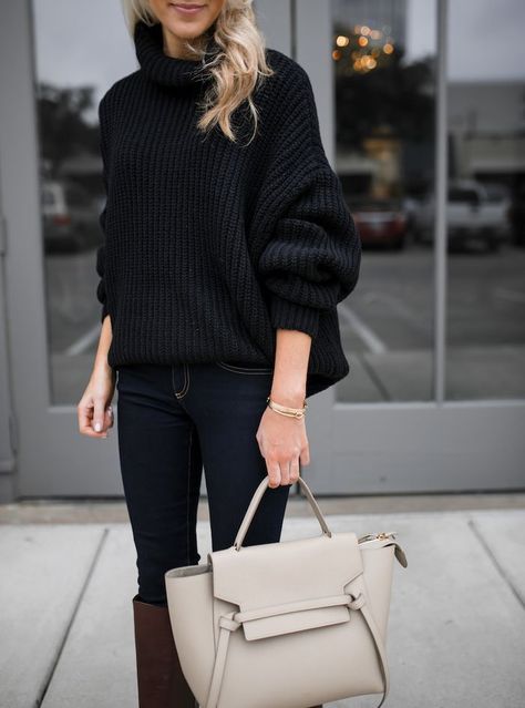 Chunky black sweater Chunky Black Turtleneck Outfit, Classic Turtleneck Outfit, Turtleneck Outfit Women, Turtleneck Sweater Outfit, Celine Belt, Chunky Turtleneck, Mode Ulzzang, Turtleneck Outfit, Autumn Wear