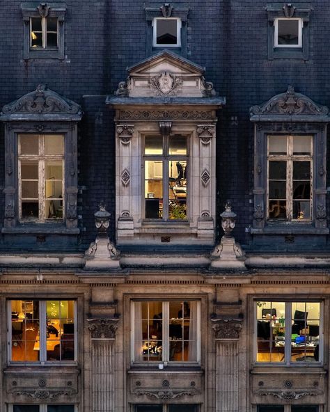 Raphael Metivet on Instagram: “Not your average offices, at @paris_maville ✨✨ • • • • #thisisparis #igersparis #canon5dmarkiv #parismaville #parisjetaime #hello_france…” Parisian Apartment Exterior, Raphael Metivet, Apartment Exterior, Parisian Apartment, Half Blood, Camp Half Blood, Apartment Design, Places Around The World, Ferry Building San Francisco