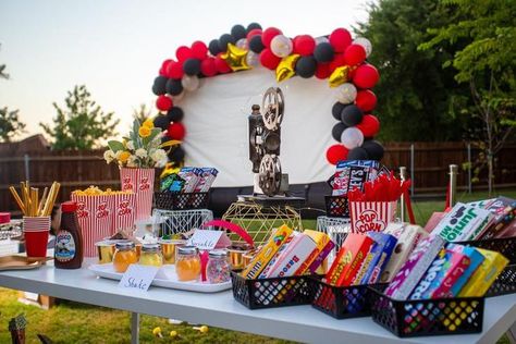 Birthday Party Backyard, Outdoor Movie Night Party, Backyard Movie Night Party, Movie Theater Party, Party Movie Night, Birthday Movie Night, Outdoor Movie Party, Movie Theme Birthday Party, Movie Night Birthday