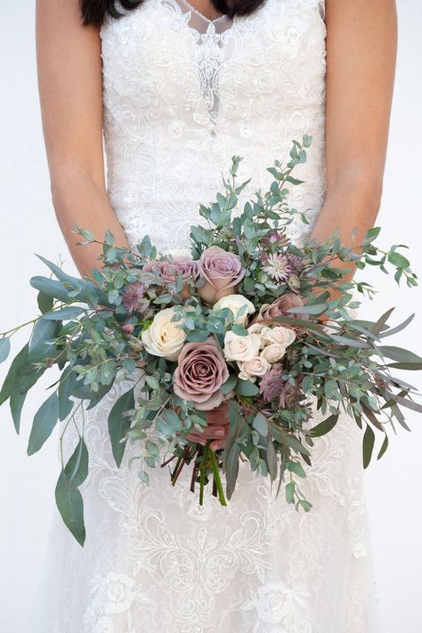 Dusty Pink Bridal Bouquet Blush and Dusty Pink Wedding | Etsy Dusty Pink Wedding Flowers, Mauve Wedding Colors, Blush Bridal Bouquet, Church Wedding Flowers, Dusty Pink Weddings, Wedding Flower Guide, Fresh Wedding Flowers, Mauve Wedding, Bridal Bouquet Pink