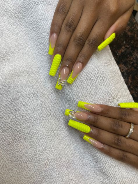 Neon Nails Long Square, Neon Yellow Birthday Nails, Neon Yellow Coffin Acrylic Nails, Yellow Crocodile Nails, Neon Yellow Coffin Nails, Neon Green Acrylic Nails Art Designs, Baddie Yellow Nails, Nude And Neon Yellow Nails, Yellow Green Nails Design