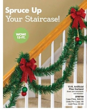 Tinsel Staircase, Tinsel Garland Ideas, Christmas Floral Arrangements Diy, Christmas Banister, Christmas Stairs Decorations, Christmas Stairs, Affordable Christmas Decorations, Holiday Decor Thanksgiving, Happy Christmas Day