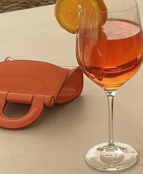 Esmod Paris, Channel Orange, Minako Aino, Orange You Glad, Pretty Drinks, Orange Aesthetic, Orange Is The New, Aperol Spritz, Glass Of Wine