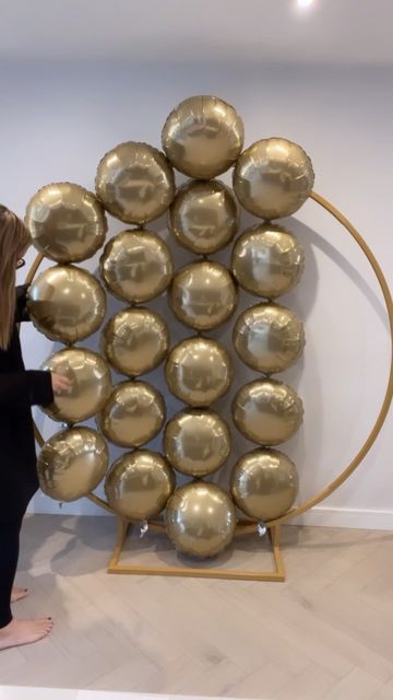 Foil Balloon Wall Backdrop, Balloon Arch With Foil Balloons, Circle Balloon Wall, Mylar Balloon Garland, Foil Balloon Arch, Mylar Balloon Wall, Mylar Balloon Arch, Circle Balloon Arch Ideas, Round Balloon Arch Ideas