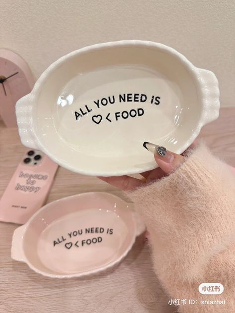 Cute Kitchen Wear, Cute Cooking Supplies, Microwave Aesthetic, Cute Kitchenware, Pink Kitchen Utensils, Cute Furniture, Astuces Diy, Keramik Design, Cute Kitchen