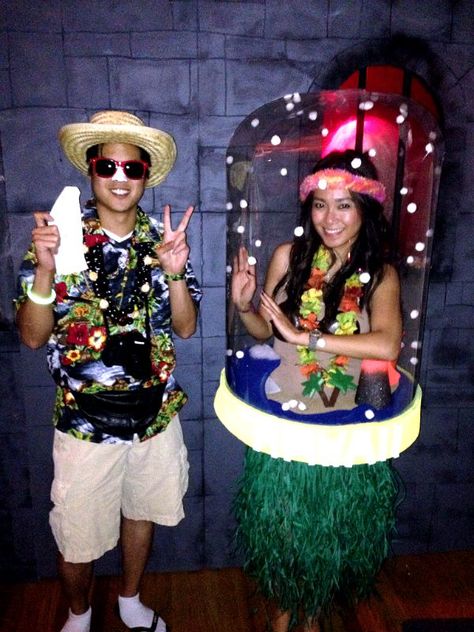 Snow Globe Halloween Costume Diy, Snowglobe Costume Diy, Christmas In July Costume Ideas, Snow Globe Costume Diy, Christmas Luau Outfit, Luau Christmas Party Outfit, Snowglobe Costume, Hawaiian Christmas Party Outfit, Hawaii Theme Party Outfit Ideas