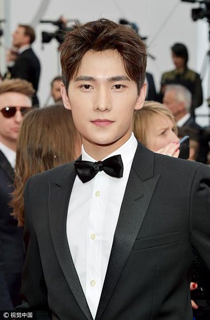 Chinese actor Yang Yang 杨洋 spotted in Cannes Yangyang Chinese Actor, Yang Yang Actor, Asian Film, Chinese Films, Chinese Man, Chinese Actors, Handsome Actors, Kdrama Actors, Chinese Actress