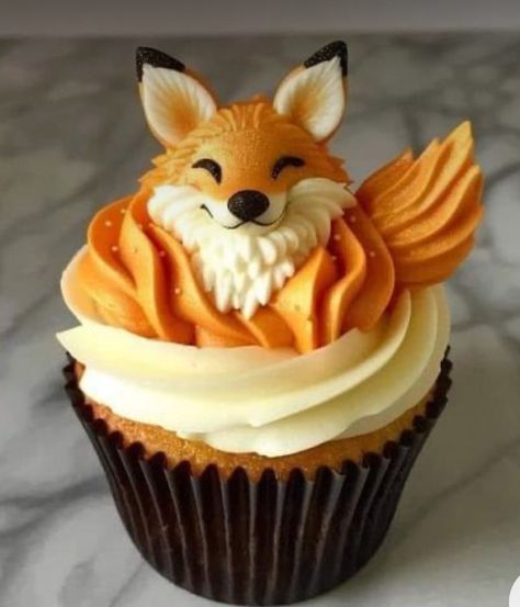 Fox Cake, Cupcake Cake Designs, Animal Cakes, Cupcake Designs, Crazy Cakes, Cute Birthday Cakes, Cute Desserts, Fancy Cakes, Cake Decorating Techniques