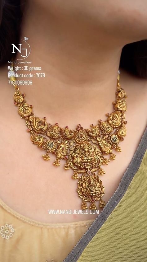 Nandi jewellers | Gold antic jewellery | Mysore | Gold pearl and emerald chain Weight : 3.290 grams Gold : 22 carat #pearl #chain #gold #jewelry #wedding #emerald #design #trending #reels… | Instagram Pearl Chain Gold, Gold Jewelry Wedding, Emerald Chain, Antic Jewellery, Antique Necklace Gold, Indian Gold Necklace Designs, Fashion Jewelry Necklaces Gold, Simple Necklace Designs, Necklace Gold Jewelry