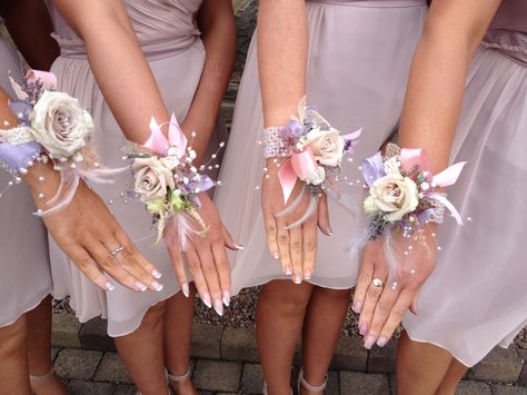 Wedding Corsages For Bridesmaids, Bridesmaids Corsages, Bridesmaid Wrist Corsage, Corsages Wedding, Wrist Corsage Wedding, Bridal Corsage, حفل توديع العزوبية, Wrist Corsages, Bridesmaid Corsage