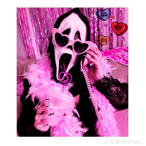 Valentines Scream Photoshoot, Vday Photoshoot, Ghostface Costume, Spooky Shoot, Pink Horror, Scream Costume, Scream Mask, Horror Make-up, Yandere Girl