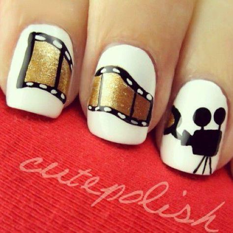 Movie Please... Creative Nail Art, Unghie Nail Art, Minimalist Nail Art, Nail Art Designs Summer, White Nail Art, Cute Nail Art, Nail Polish Designs, Minimalist Nails, Cute Nail Designs