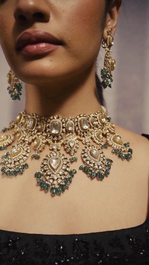 Designer Bridal Jewellery, Polki Bridal Jewellery, Jwellery Trending 2022, Bridal Jewellery Indian Kundan, Desi Wedding Jewelry, Punjabi Wedding Jewelry, Indian Bridal Choker, Victorian Jewelry Necklace, Diamond Polki Jewellery