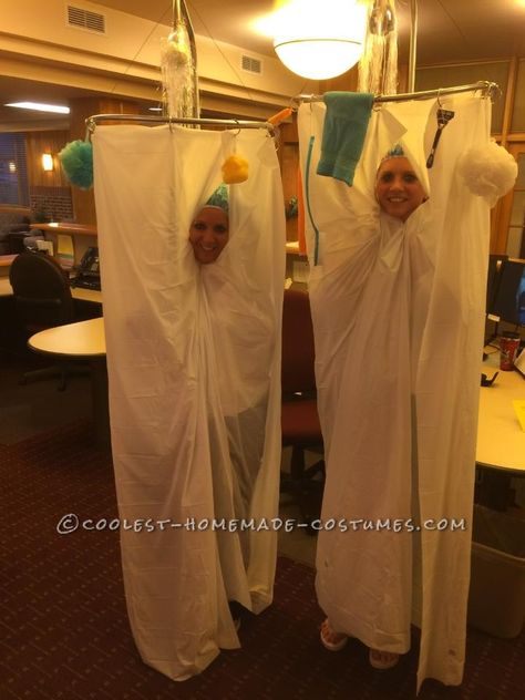 Couple Halloween Costume, Men Shower, New Halloween Costumes, Costume Making, Clever Halloween Costumes, Homemade Costume, Homemade Halloween Costumes, Hallowen Costume, Haunted Halloween