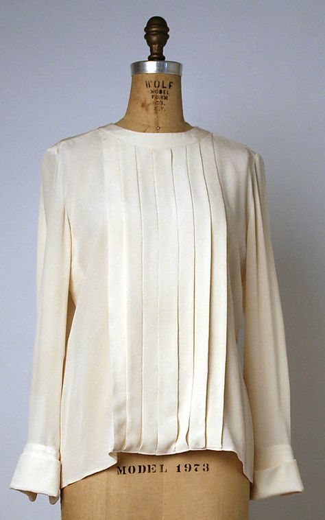 Blouse, Chanel, attributed ti Karl Lagerfeld, 1980s, silk, Metropolitan Museum of Art Chanel Blouse, House Of Chanel, 1980’s Fashion, Soft Dresses, House Of Blouse, Historical Clothes, Perfect White Shirt, White Blouses, 20th Century Fashion