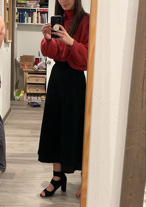 Black Skirt And Turtleneck Outfit, Turtleneck And Long Skirt Outfit, Turtleneck And Long Skirt, Long Skirt And Turtleneck Outfit, Long Dark Skirt Outfit, Big Sweater Long Skirt Outfit, Turtle Neck And Long Skirt Outfit, Turtle Neck With Long Skirt, Skirt And Turtleneck Outfit