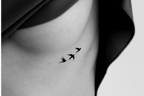 Free Birds Tattoo, Bird Tattoo Side Ribs, Three Birds Tattoo Simple, Bird Rib Tattoos For Women, Bird Tattoos For Women Ribs, Birds Silhouette Tattoo, Simple Bird Tattoos For Women, Black Bird Tattoos For Women, Free Bird Tattoos For Women