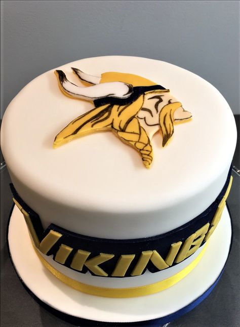 Vikings birthday cake Vikings Birthday Cake, Minnesota Vikings Cake, Vikings Cake, Men Birthday Cakes, Cake Ideas For 1st Birthday, Viking Ideas, Viking Birthday, Birthday Cake Cake, Men Birthday