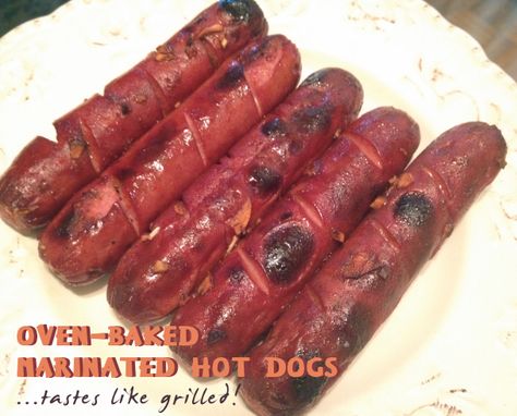 Broiled Hot Dogs, Oven Hot Dogs, Baked Hot Dogs, Bratwurst Recipes, Grilling Hot Dogs, Hot Dogs Recipes, Cafeteria Food, Hot Dog Recipes, Easy Oven