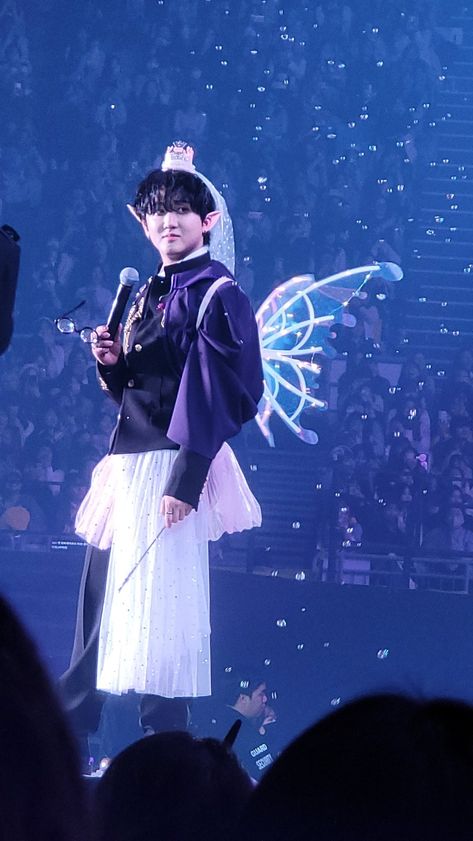 Chang Bin Stray Kids, Changbin Salon, She Was A Fairy, Chang Bin, Stray Kids Changbin, Seo Changbin, Magic School, Skz In Cute, Savage Kids